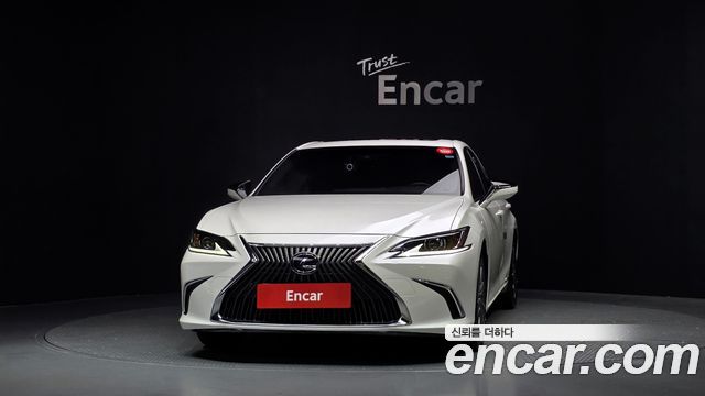 Lexus ES300h (VII) Luxury 2019 — фото 3