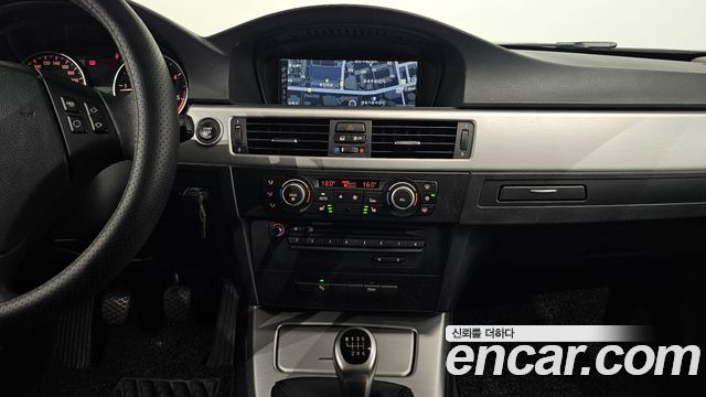 BMW 3 Series (E90) 320d Sedan ED Edition 2011 — фото 18