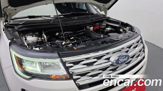 Ford Explorer 2.3 Limited 4WD 5th 2019 — фото 6