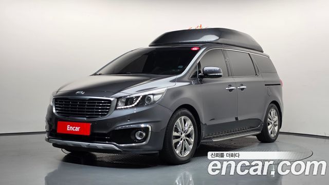 Kia Carnival 9-seater Prestige