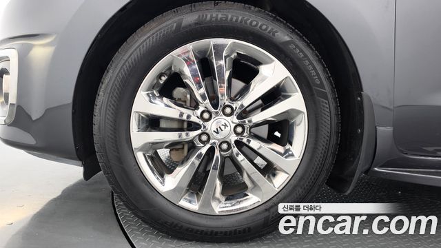 Kia Carnival 9-seater Prestige 2016 — фото 5