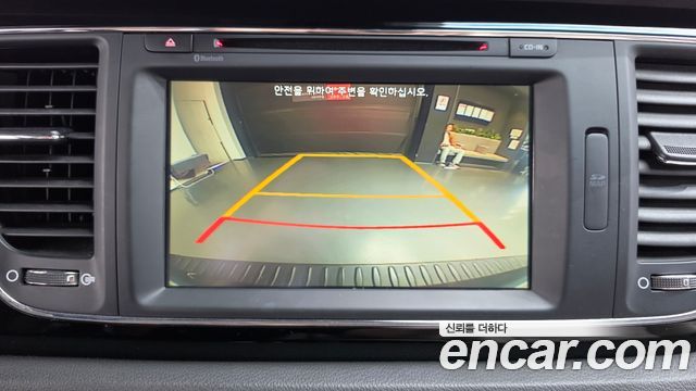 Kia Carnival 9-seater Prestige 2016 — фото 14