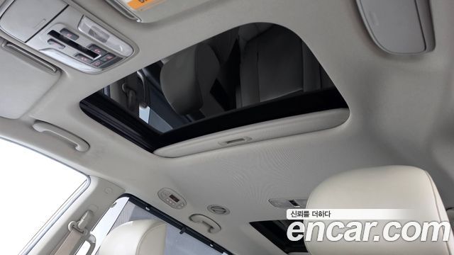 Kia Carnival 9-seater Prestige 2016 — фото 15