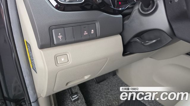 Kia Carnival 9-seater Prestige 2016 — фото 20