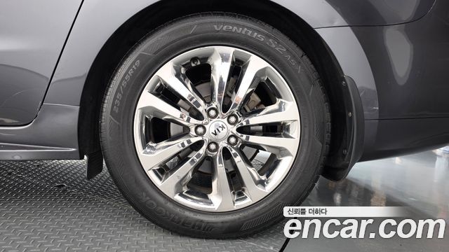 Kia Carnival 9-seater Prestige 2016 — фото 21