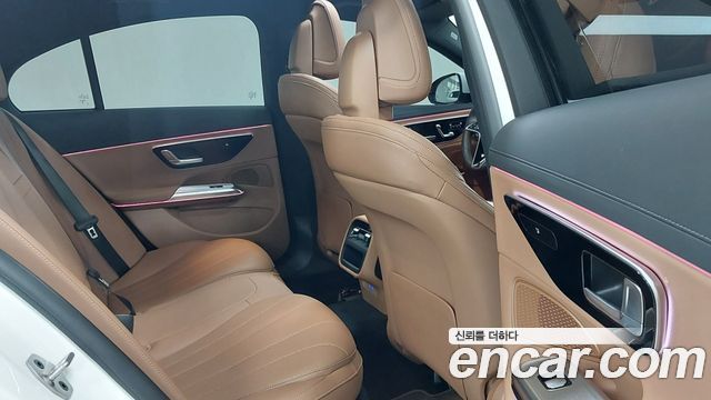 Mercedes-Benz E-Class (W214) E220d 4MATIC Exclusive 2026 — фото 10