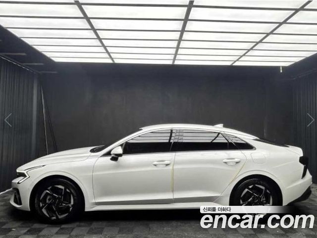 Kia K5 (III) 2.0 Noblesse 2025 — фото 3