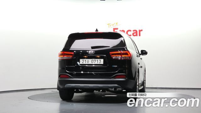 Kia Sorento Diesel 2.0 2WD Noblesse 2016 — фото 4