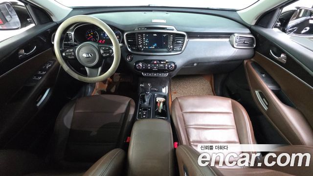 Kia Sorento Diesel 2.0 2WD Noblesse 2016 — фото 7