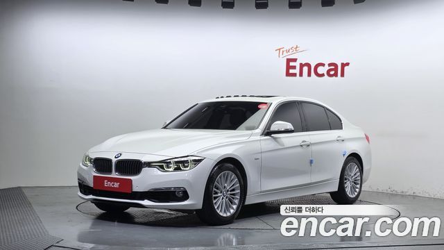 BMW 3 Series (F30) 320i Luxury