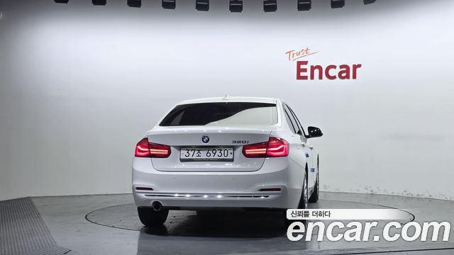 BMW 3 Series (F30) 320i Luxury 2016 — фото 4