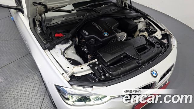 BMW 3 Series (F30) 320i Luxury 2016 — фото 6