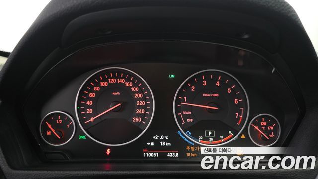 BMW 3 Series (F30) 320i Luxury 2016 — фото 8