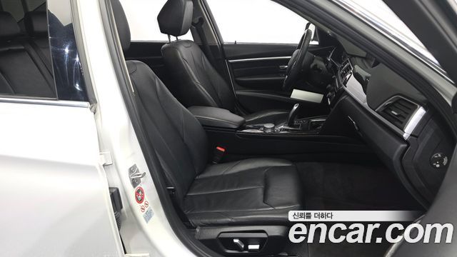 BMW 3 Series (F30) 320i Luxury 2016 — фото 11