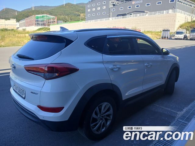 Hyundai Tucson Diesel 1.7 2WD Modern 2016 — фото 2