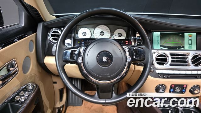 Rolls-Royce Ghost 6.6 EWB V12 2015 — фото 12
