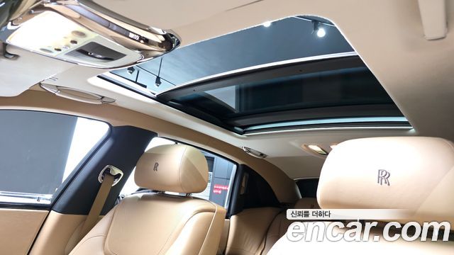 Rolls-Royce Ghost 6.6 EWB V12 2015 — фото 19