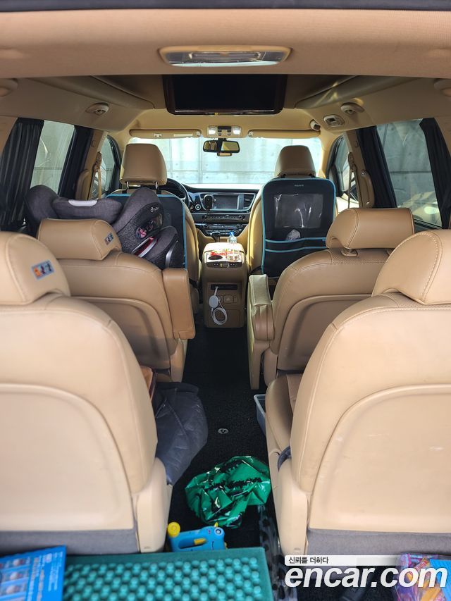 Kia Carnival 9-seater Hi-Limousine Prestige 2015 — фото 8