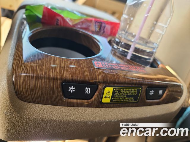 Kia Carnival 9-seater Hi-Limousine Prestige 2015 — фото 9