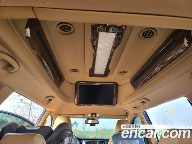 Kia Carnival 9-seater Hi-Limousine Prestige 2015 — фото 10