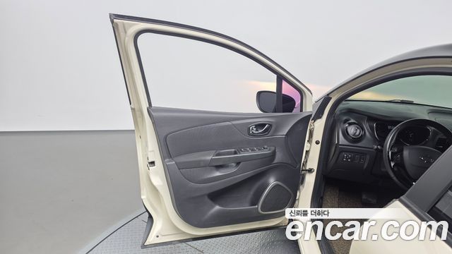 Renault Korea QM3 LE 2015 — фото 24
