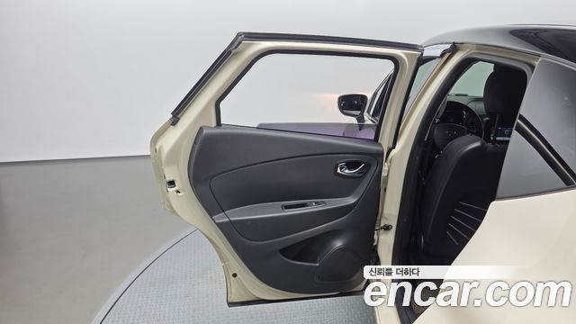 Renault Korea QM3 LE 2015 — фото 25