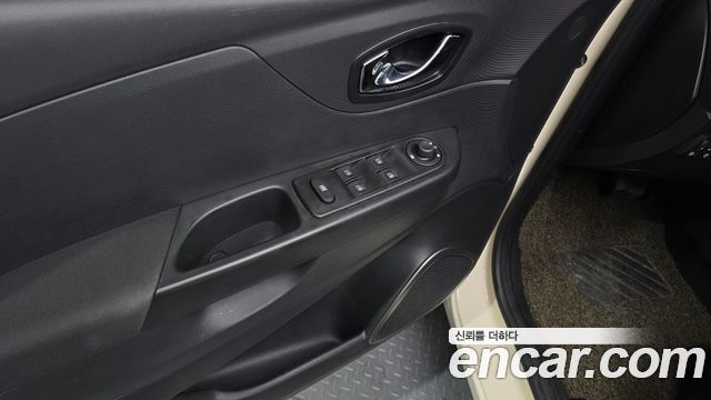 Renault Korea QM3 LE 2015 — фото 32
