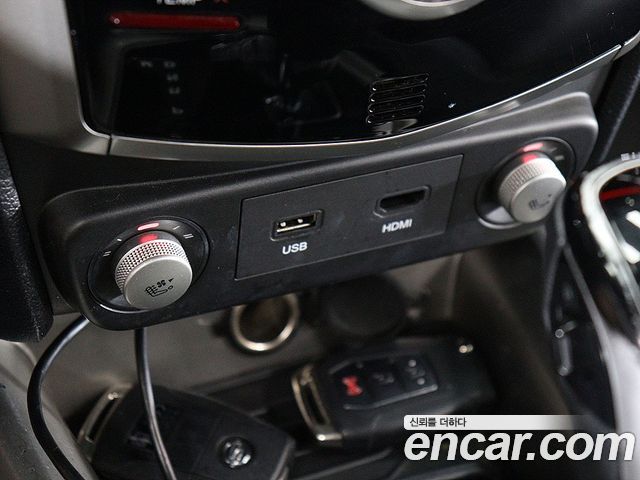 KG Mobility (SsangYong) Tivoli LX 2WD 2016 — фото 10