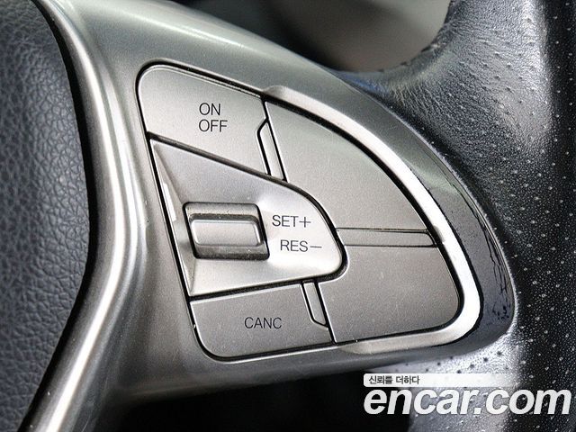 KG Mobility (SsangYong) Tivoli LX 2WD 2016 — фото 15