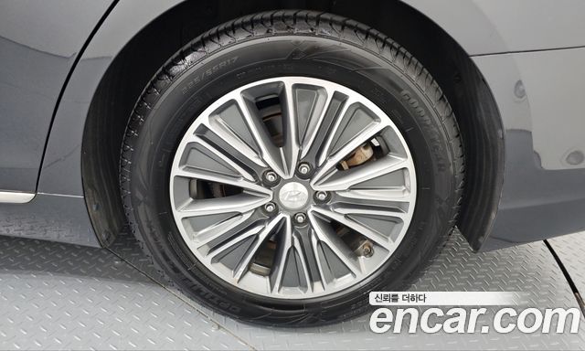 Hyundai Grandeur Hybrid (IG) Exclusive Special 2018 — фото 21