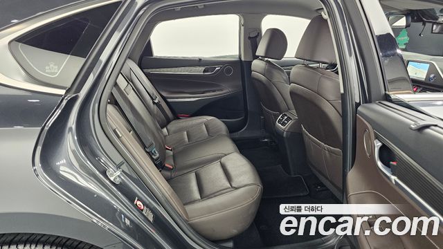 Hyundai Grandeur Hybrid (IG) Exclusive Special 2018 — фото 26
