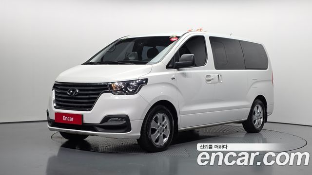 Hyundai Grand Starex Wagon 12-Seater Smart