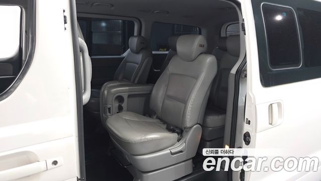 Hyundai Grand Starex Wagon 12-Seater Smart 2019 — фото 26