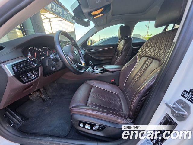 BMW 5 Series (G30) 520d xDrive Luxury Plus 2018 — фото 3