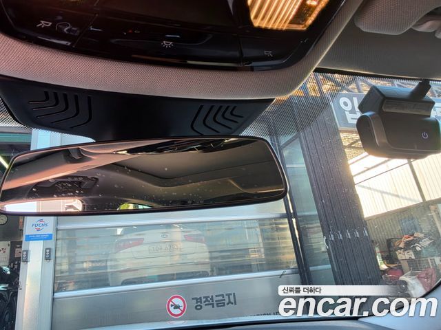 BMW 5 Series (G30) 520d xDrive Luxury Plus 2018 — фото 16