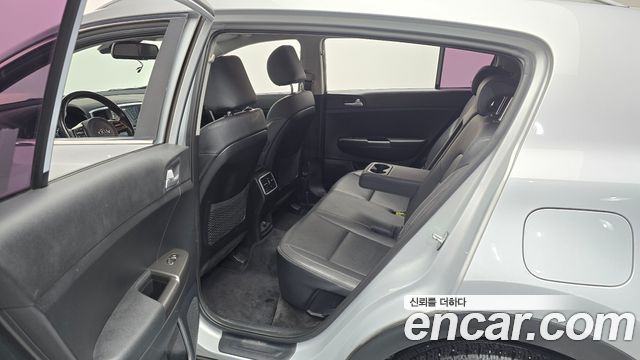 Kia Sportage The Bold Diesel 2.0 2WD Prestige 2020 — фото 11