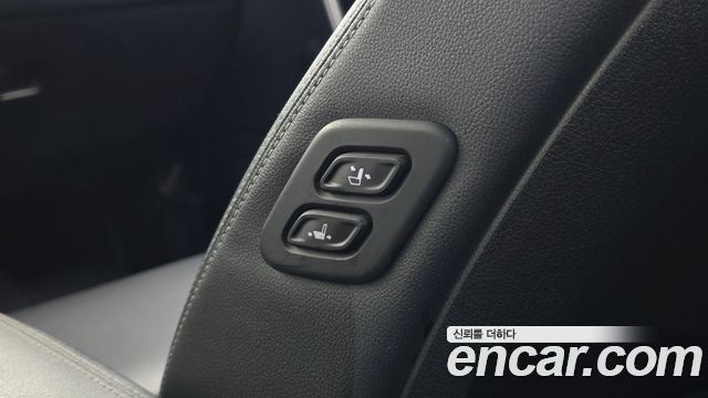 Kia Sportage The Bold Diesel 2.0 2WD Prestige 2020 — фото 32