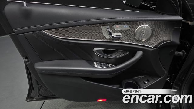 Mercedes-Benz E-Class (W213) E53 AMG 4MATIC+ 2021 — фото 24
