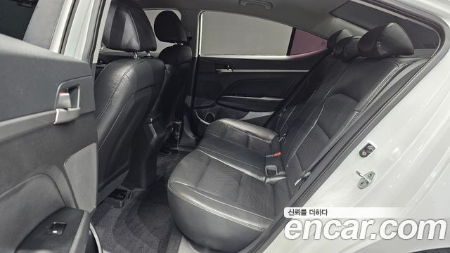 Hyundai Avante (AD) 1.6 GDI Style 2016 — фото 11