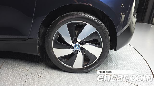 BMW i3 LUX 2018 — фото 21