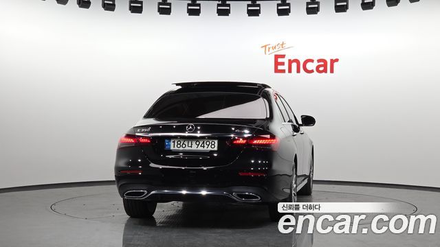 Mercedes-Benz E-Class (W213) E350 4MATIC AMG Line 2022 — фото 4