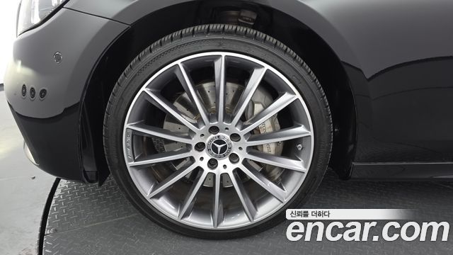 Mercedes-Benz E-Class (W213) E350 4MATIC AMG Line 2022 — фото 5