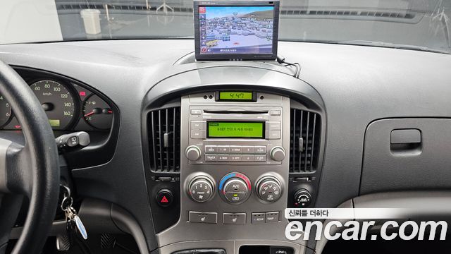 Hyundai Grand Starex Camping Car 2015 — фото 14