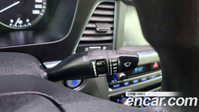 Hyundai Sonata (LF) 2.0 Style Special 2016 — фото 17