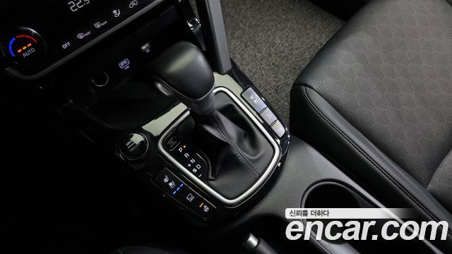 Kia Seltos Gasoline 1.6 Turbo 2WD Prestige 2022 — фото 9