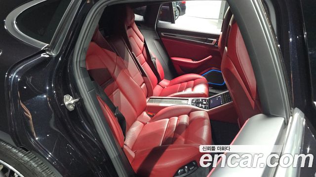 Porsche Panamera (971) 4.0 Turbo 2018 — фото 11