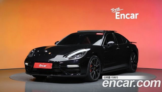 Porsche Panamera (971) 4.0 Turbo