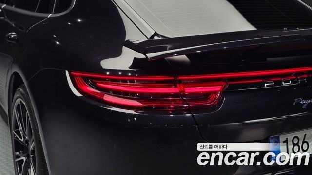 Porsche Panamera (971) 4.0 Turbo 2018 — фото 23