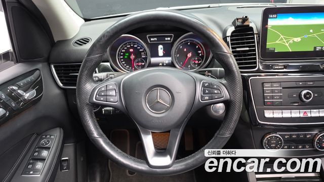 Mercedes-Benz GLE-Class (W166) GLE350 d 4MATIC 2017 — фото 12