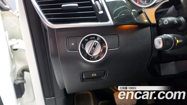 Mercedes-Benz GLE-Class (W166) GLE350 d 4MATIC 2017 — фото 28